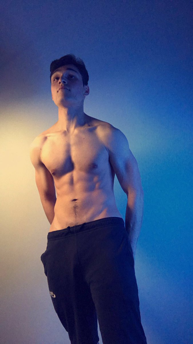 Twitch: RAY__C Age, Real Name, Wikipedia and Net Worth 1